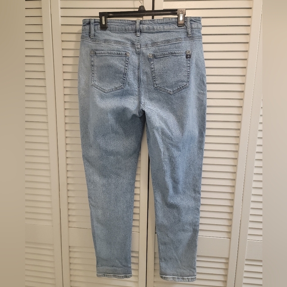 M JEANS PATCHWORK DISTRESSED ANKLE JEANS - Picture 2 of 4